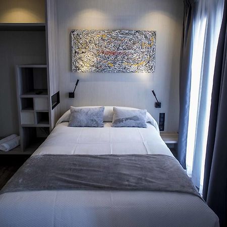 Hostal Sevilla Santa Justa - Adults Only Экстерьер фото