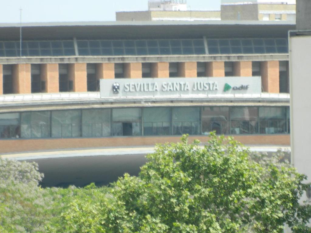 Hostal Sevilla Santa Justa - Adults Only Экстерьер фото