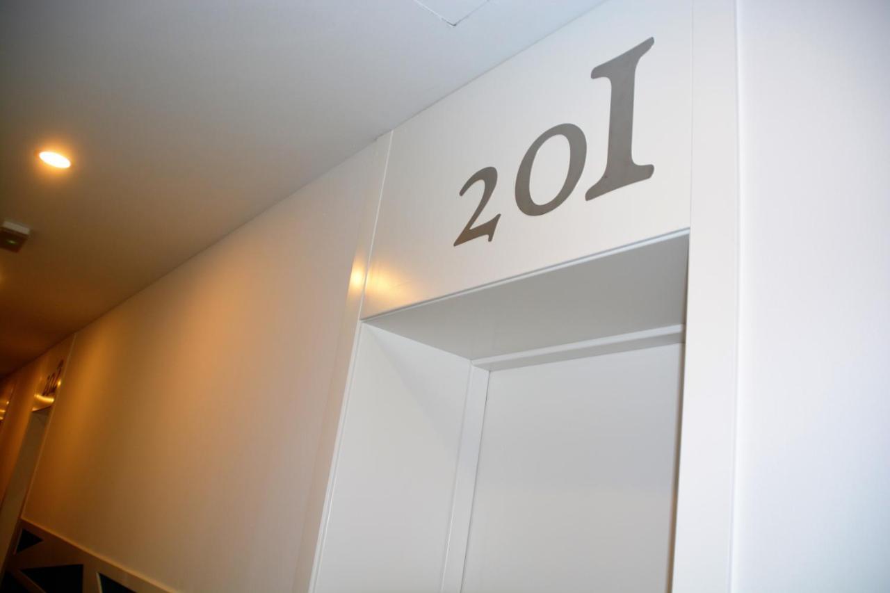 Hostal Sevilla Santa Justa - Adults Only Экстерьер фото